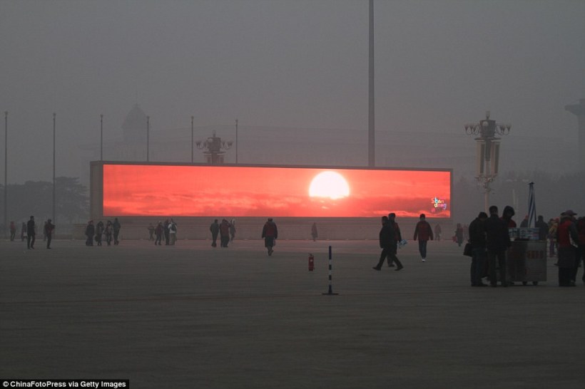 levé de soleil sur la place Tiananmen  Pékin. China photopres