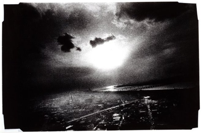 Daido Moriyama, Sans titre, de la série L'épopée en quelque chose de 1971 Source- http-::www.sfmoma.org:explore:collection:artwork:48391#ixzz3p122zdWc San Francisco Museum of Modern Art